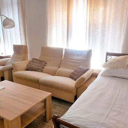 Exkluzivni Apartman V Prizemi V Hradci Kralove Градец-Кралове Экстерьер фото